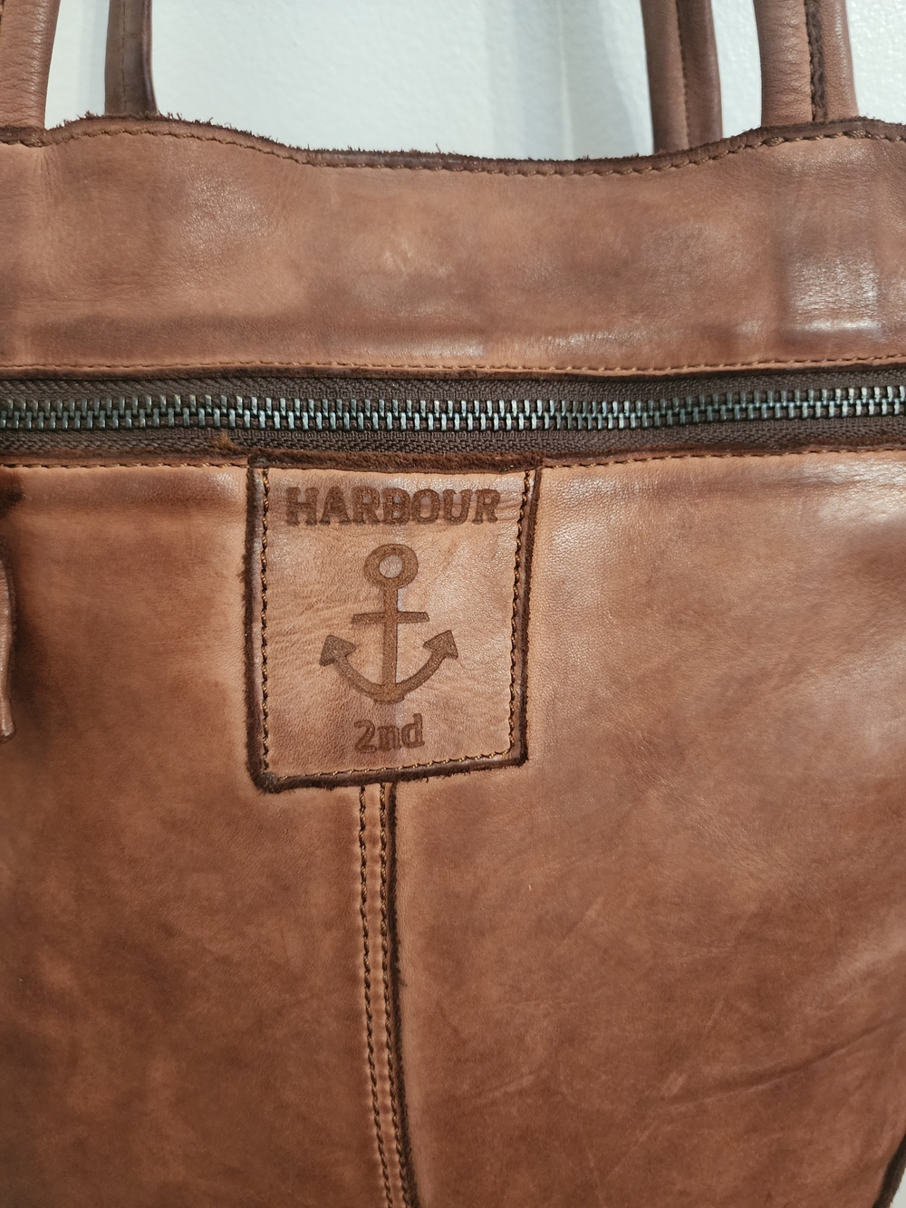 Harbour 2nd Brown Leather Tote Bag with Front Zip - Picture 3 of 4